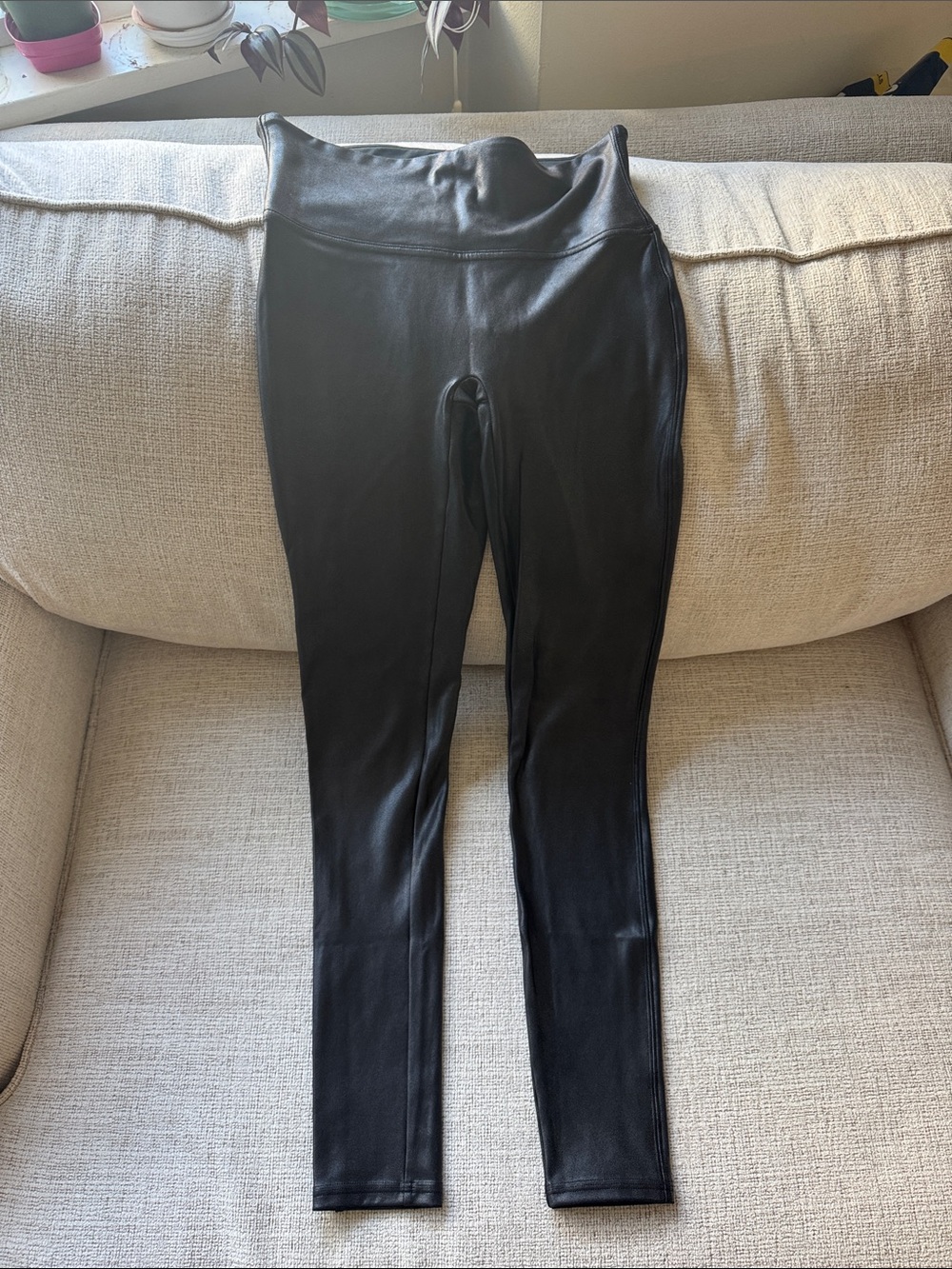 Spanx faux leather leggings medium
